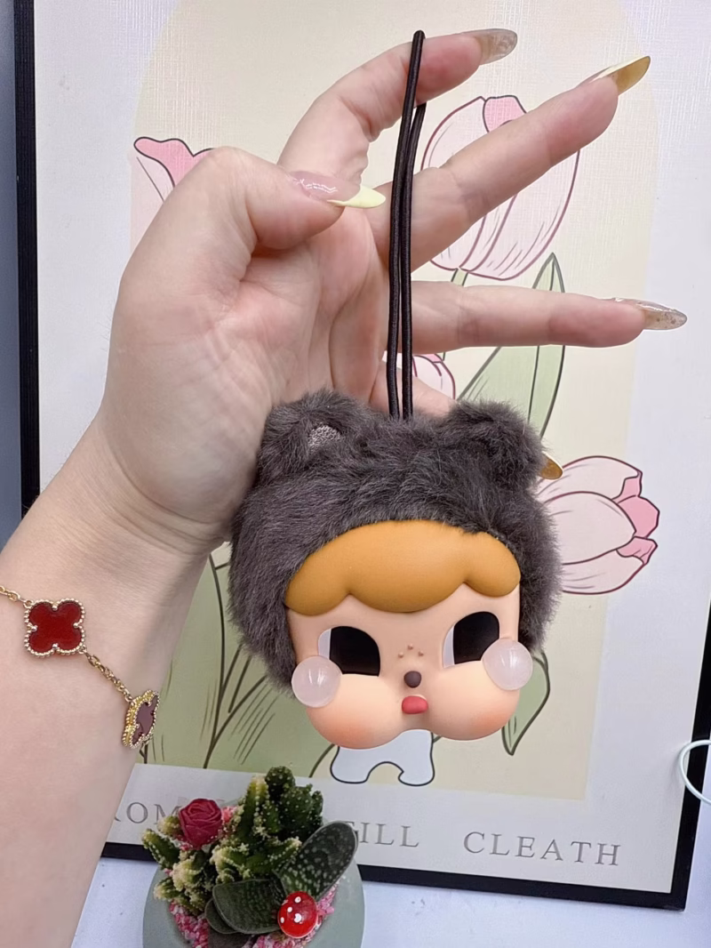 Figures From New Cry Baby Crying Again Series: Toy Gift: Pendant Keychain With Vinyl Face Doll